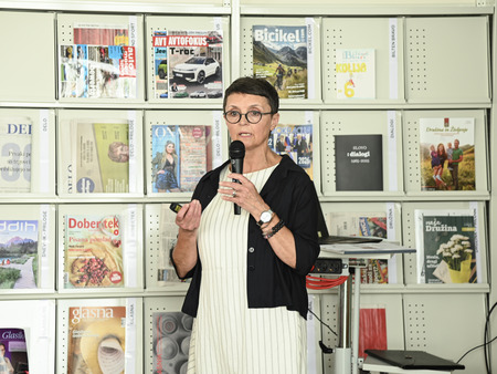 dr. Helena Rožman